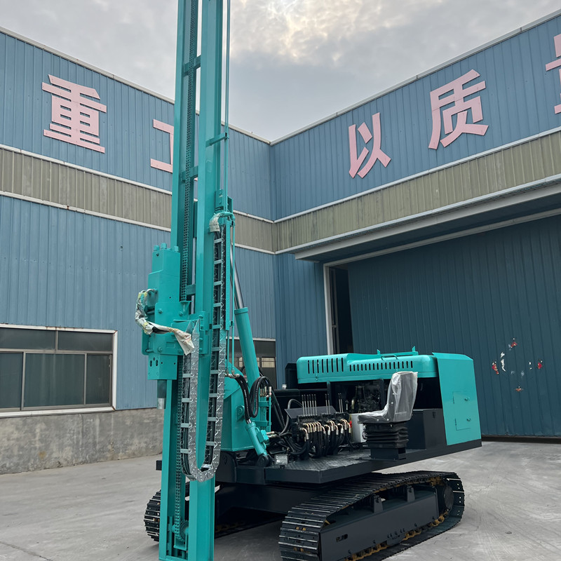 光伏打樁機的工作原理